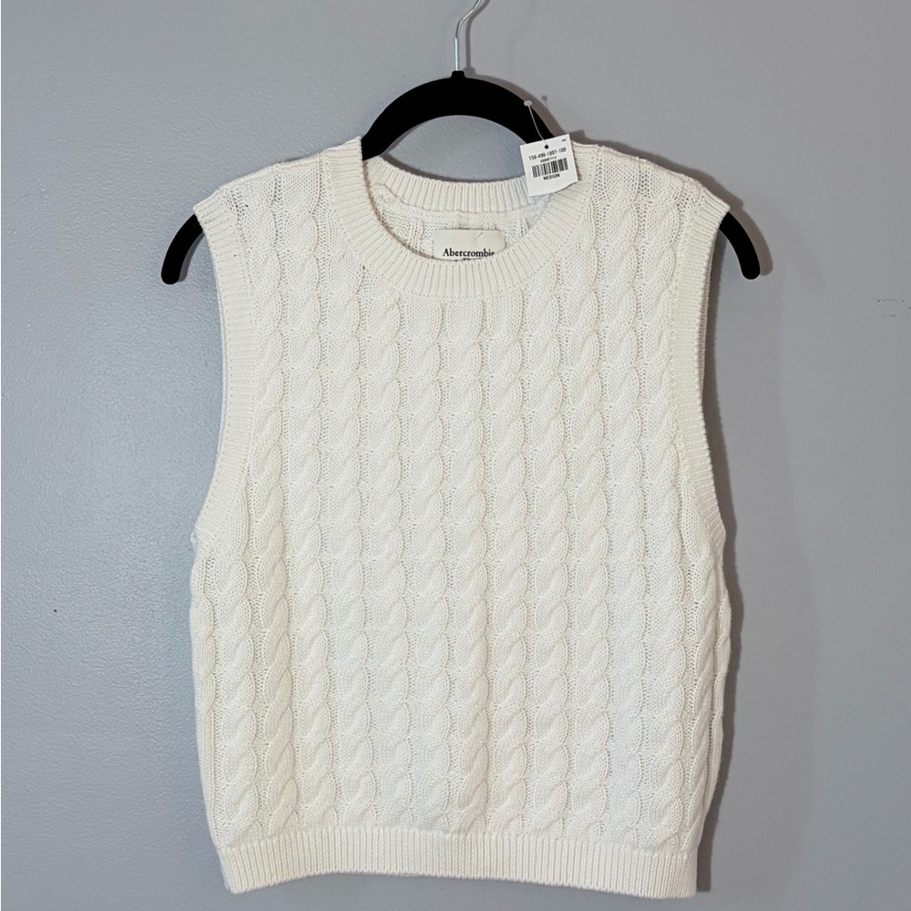 Abercrombie & Fitch Women's Cream Cable Knit Sweater Vest